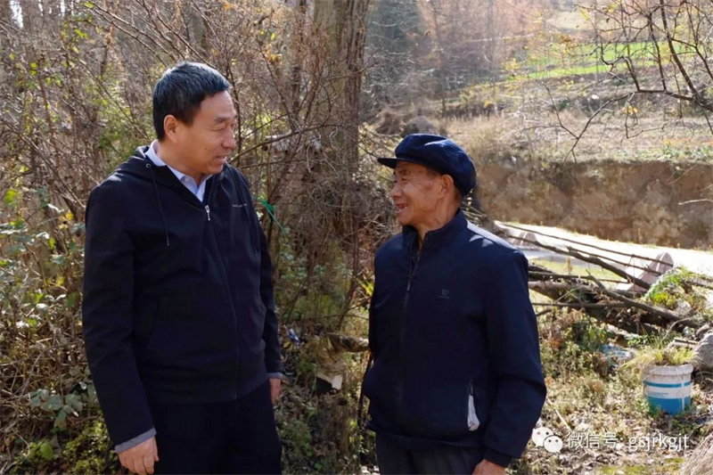 甘肅金控集團(tuán)在幫扶村開展“冬季送溫暖”活動